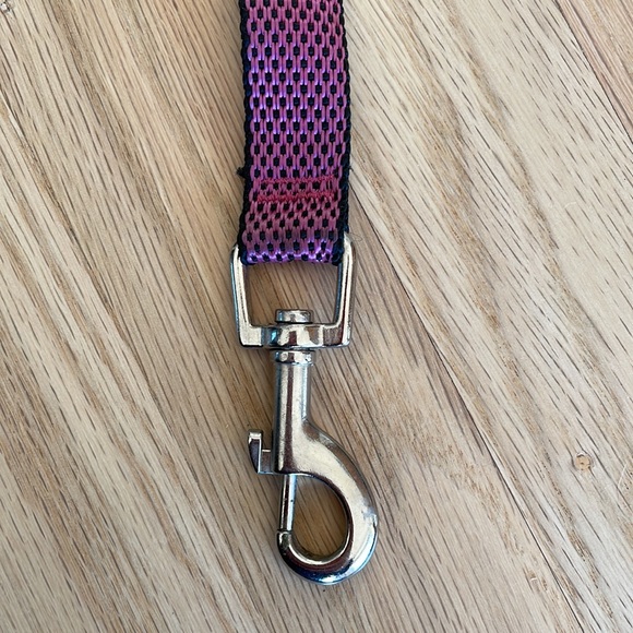 Pink and Black Dog Leash for Small Dog, Pre-owned, 45 inches in length - Picture 4 of 5